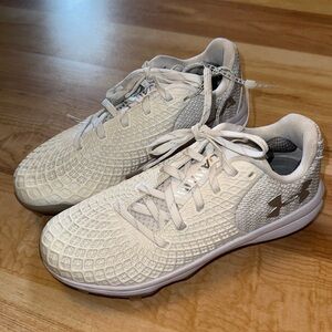 Under Armour Softball Cleats Size 6.5